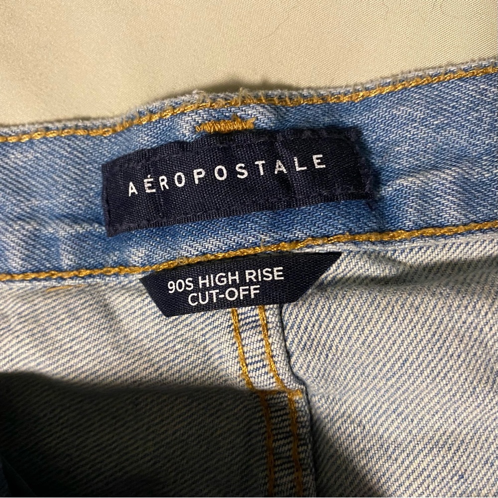 90s High-Rise Cutoff Denim Shorts - Picture 6 of 6